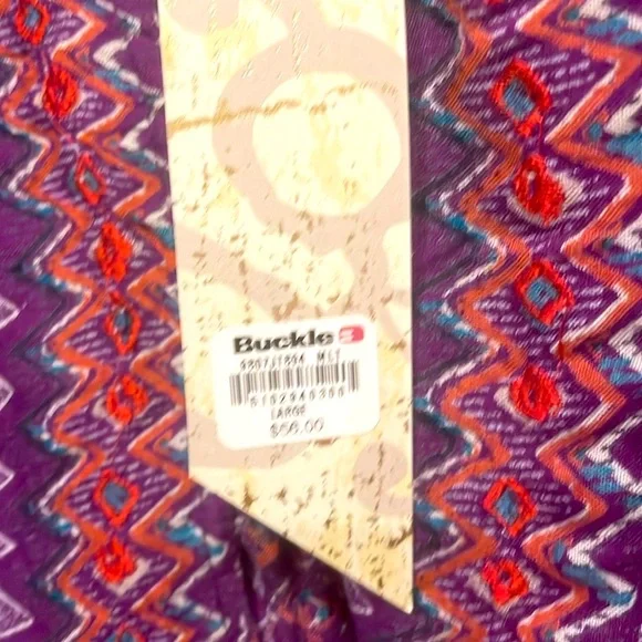 NWT Gimmicks by BKE Top - Picture 3 of 3